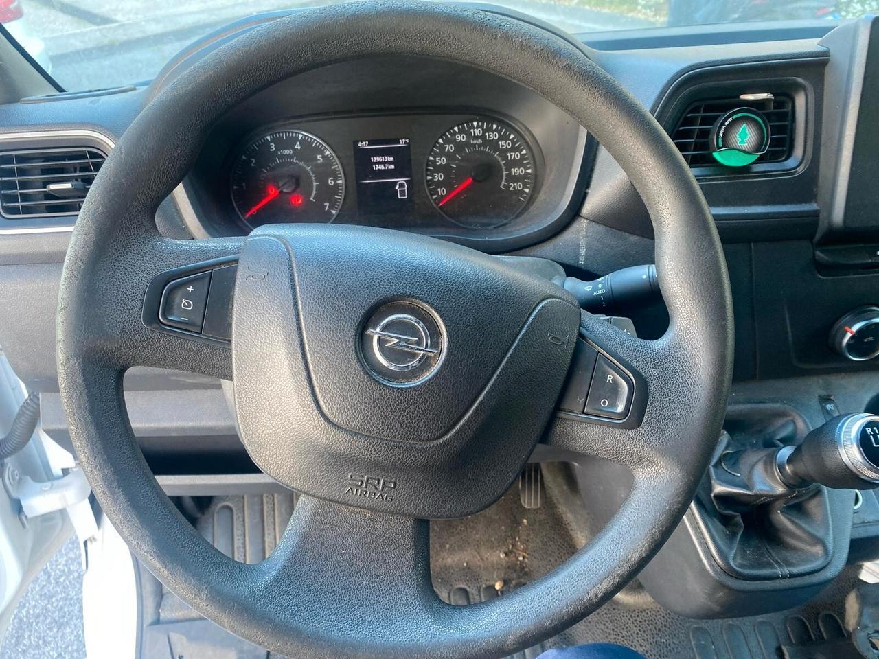 Opel Movano