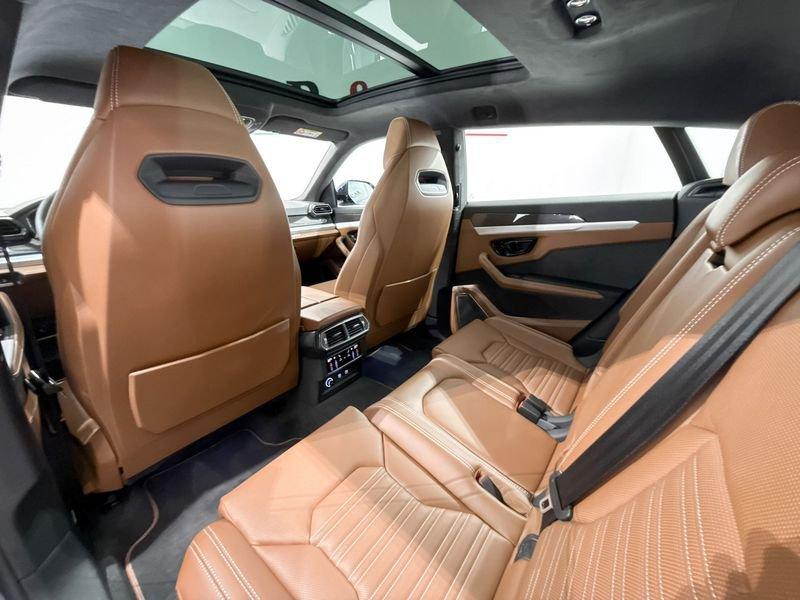 Lamborghini Urus 4.0 SE