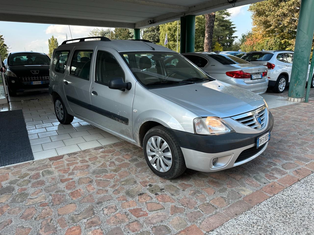 Dacia Logan MCV 1.6 7 posti (12 Rate)