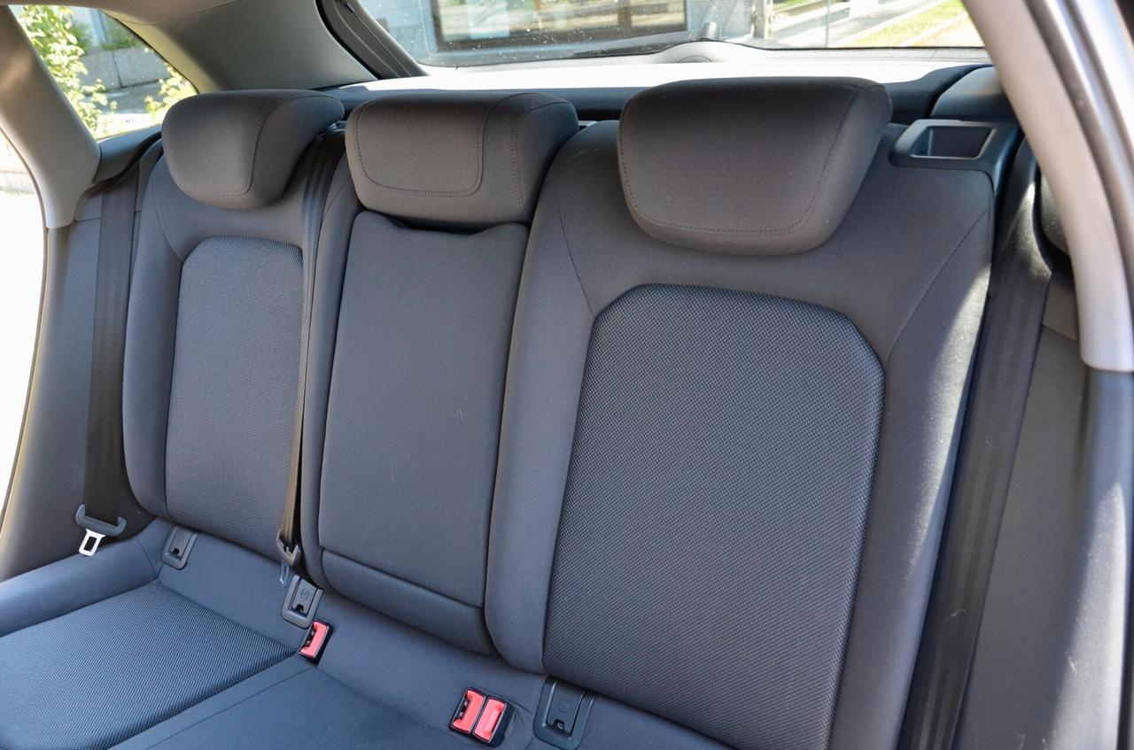AUDI A3 SPORTBACK S-LINE 30 1.5 G-TRON 131cv S-TRONIC, UFF ITALIANA, EURO 6D, NAVI, FARI LED, PERMUTE