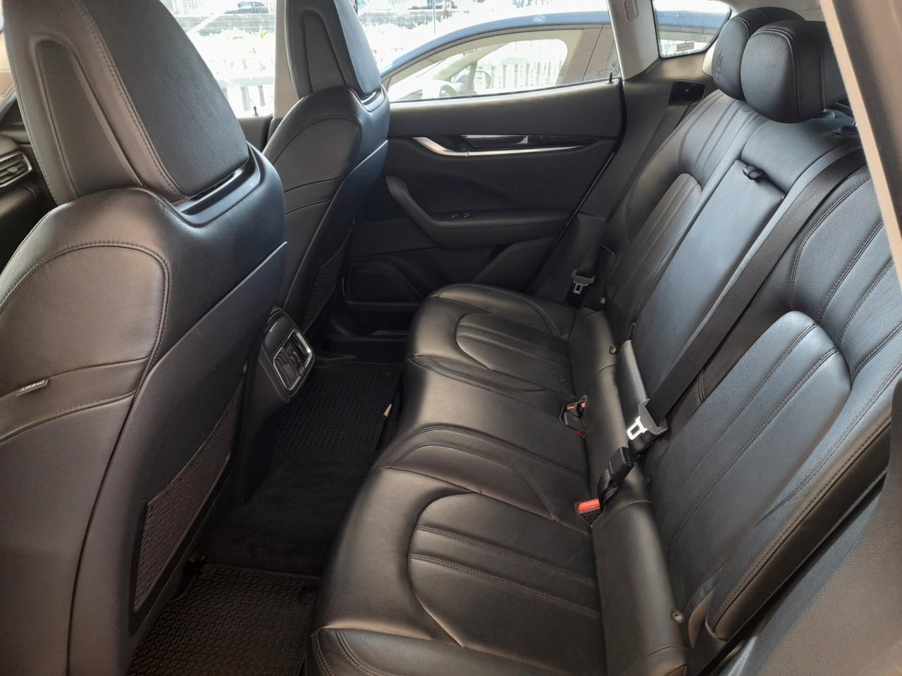 Maserati Levante V6 Diesel AWD Gransport MOTORE KM0