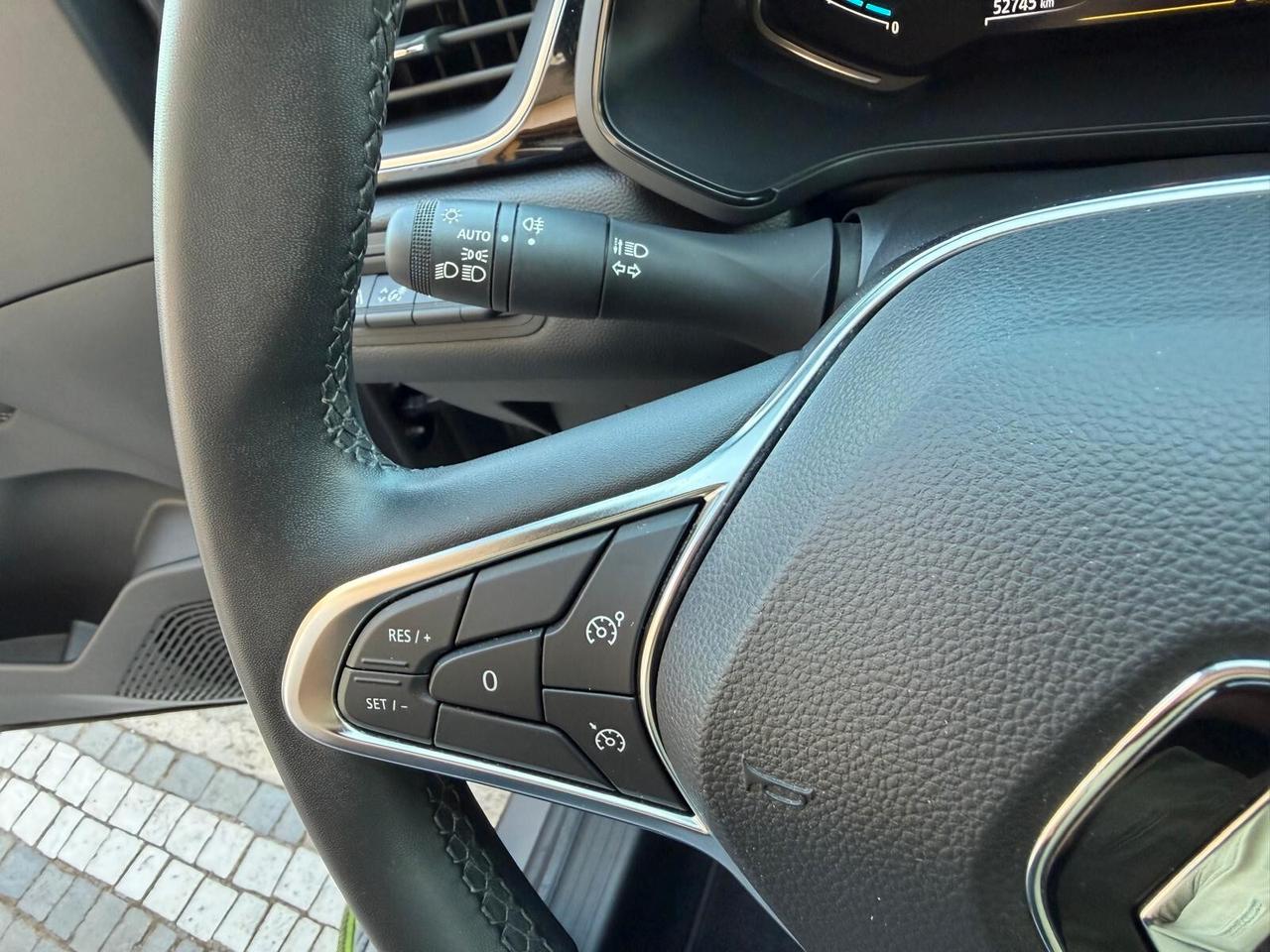 Renault Captur Full Hybrid 1.6 E-Tech 145 CV Rive Gauche