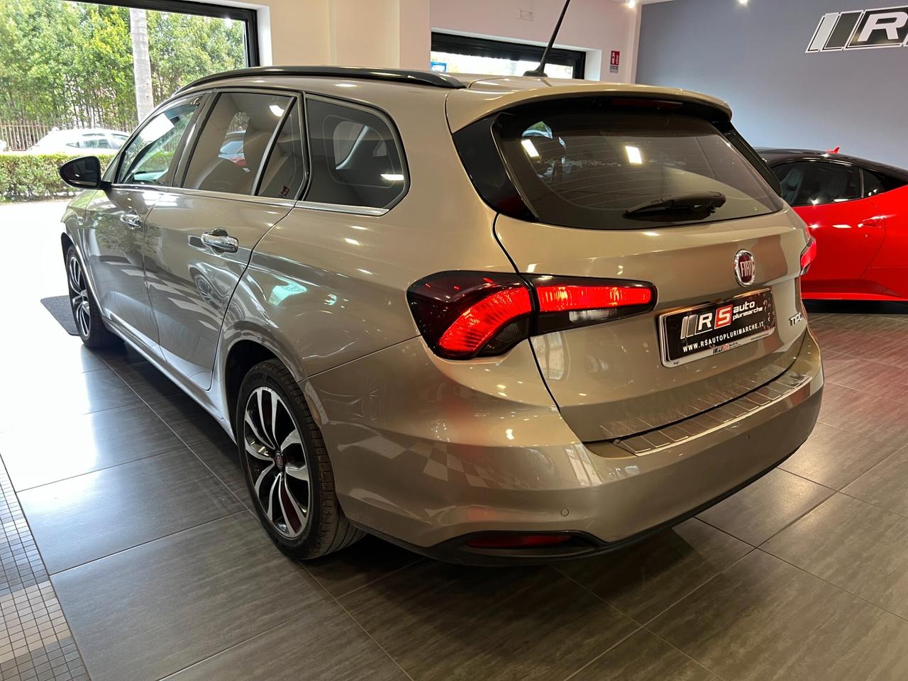 Fiat Tipo 1.6 Mjt S&S SW Lounge