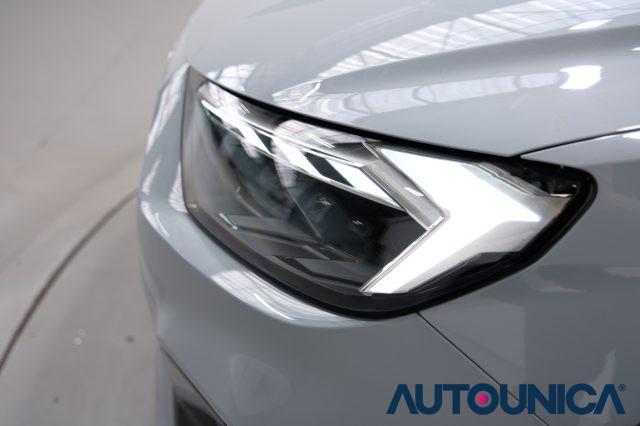 AUDI A1 CITYCARVER 30 TFSI S TRONIC IDENTITY CONTRAST