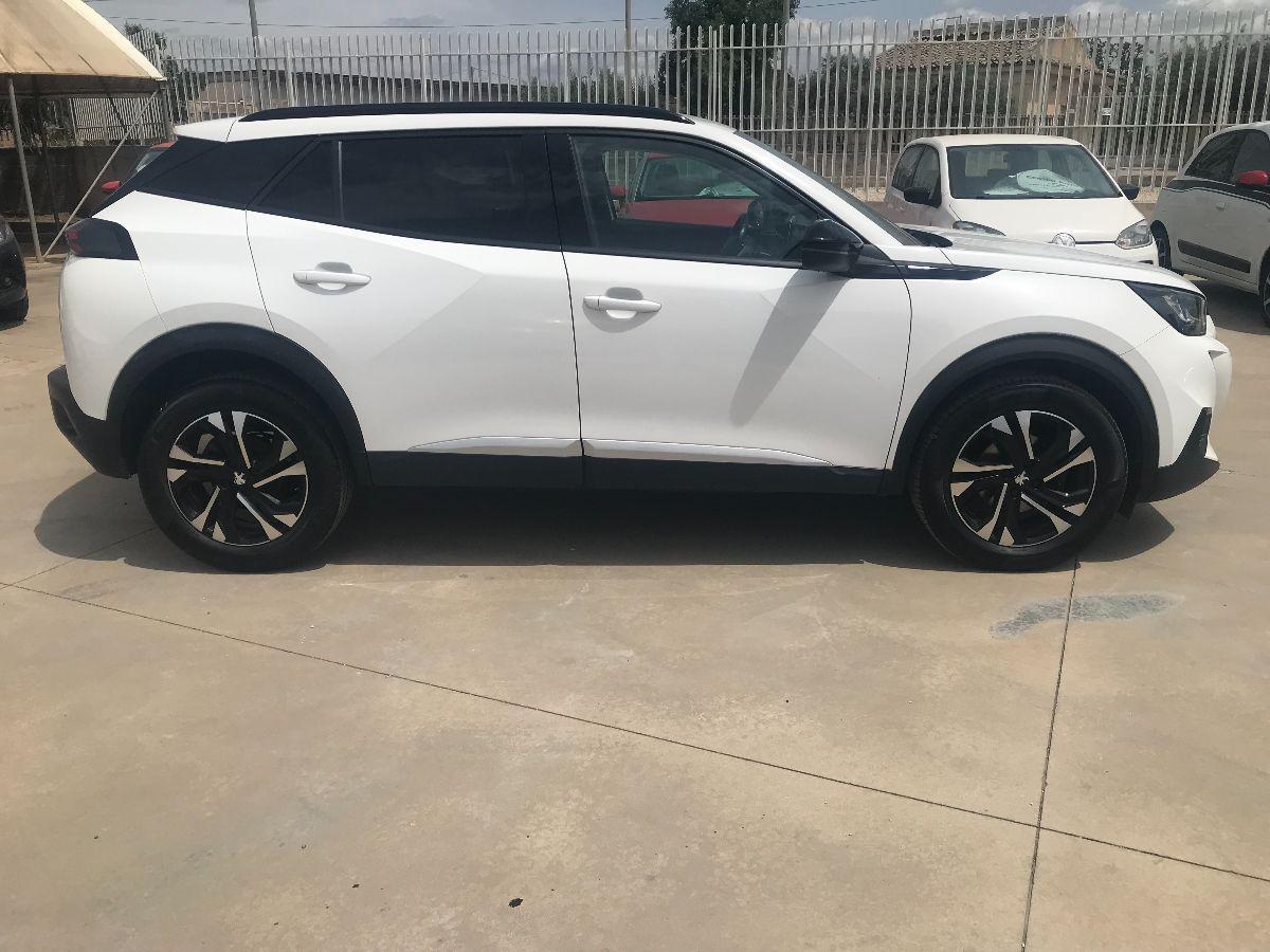 PEUGEOT 2008 BlueHDi 110 S&S Allure Pack