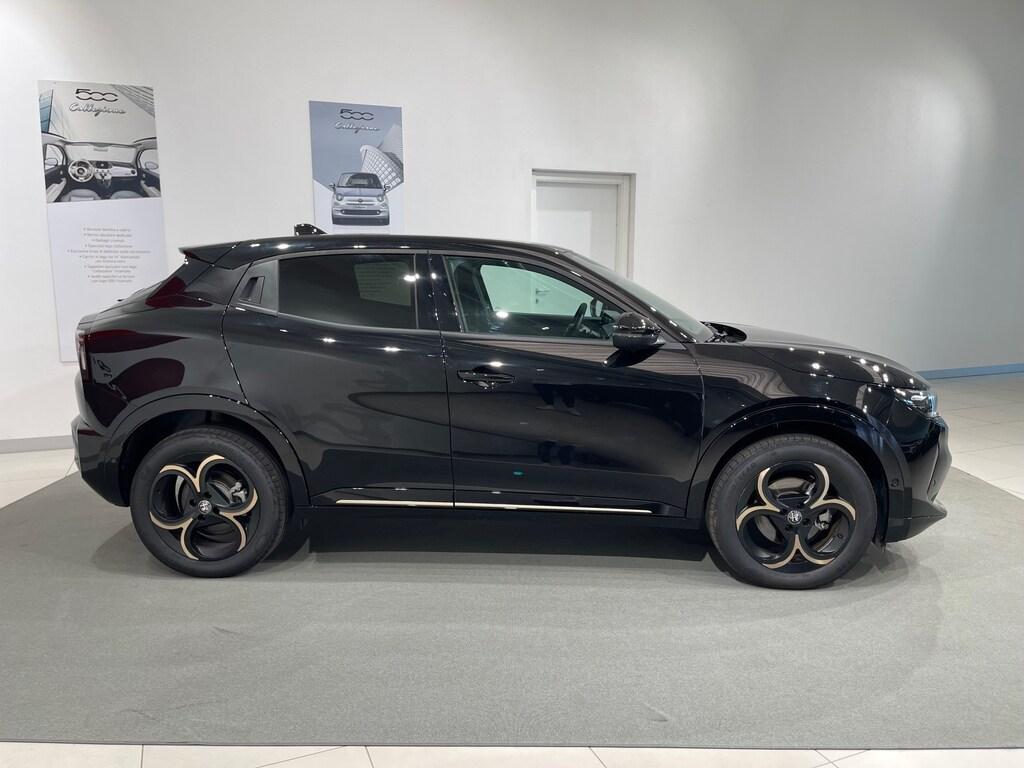 Alfa Romeo Junior 1.2 ibrida Q4 Intensa 145cv edct6