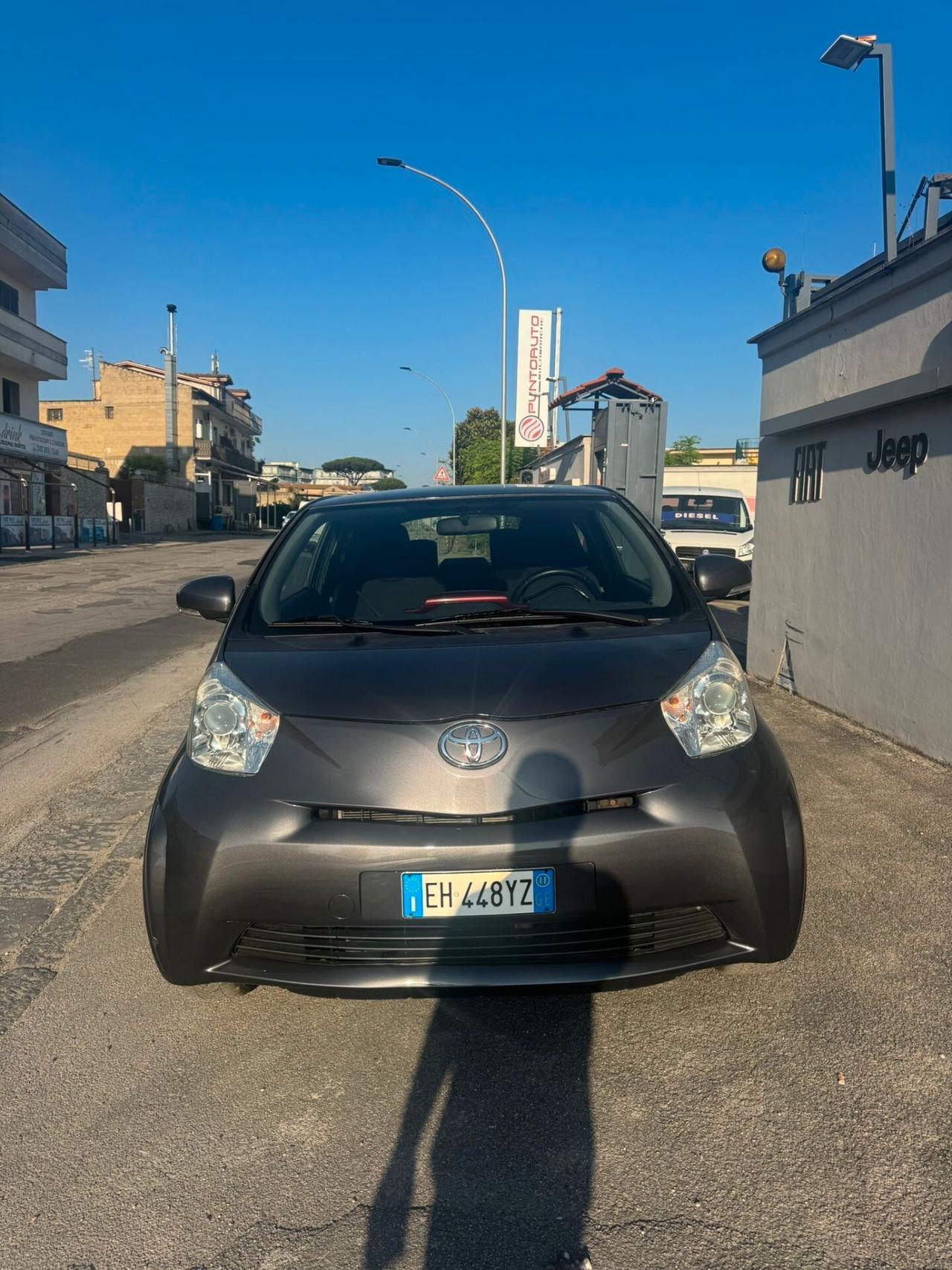 TOYOTA IQ