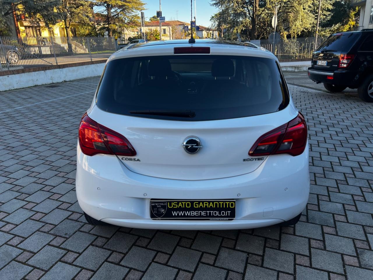 Opel Corsa 1.4 90CV GPL bi-color Black Edition
