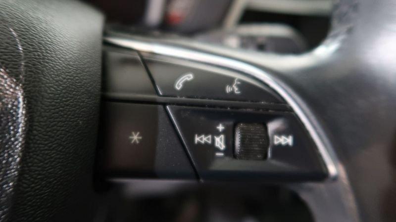 Audi Q3 2.0 35 TDI S Tronic Business #NAVI#CARPLAY#