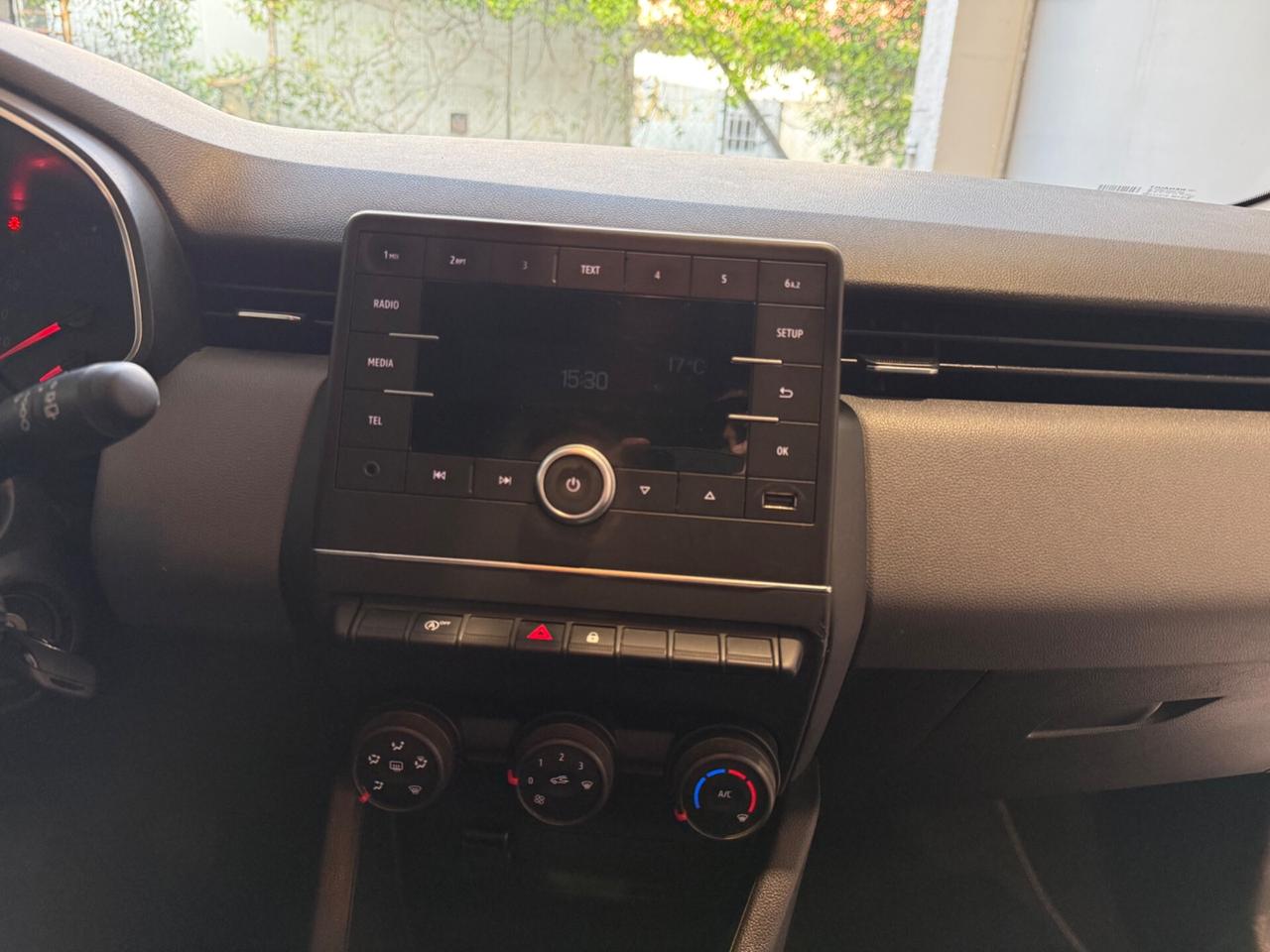 Renault Clio Life 1.0 benz guidabile da neopatentati