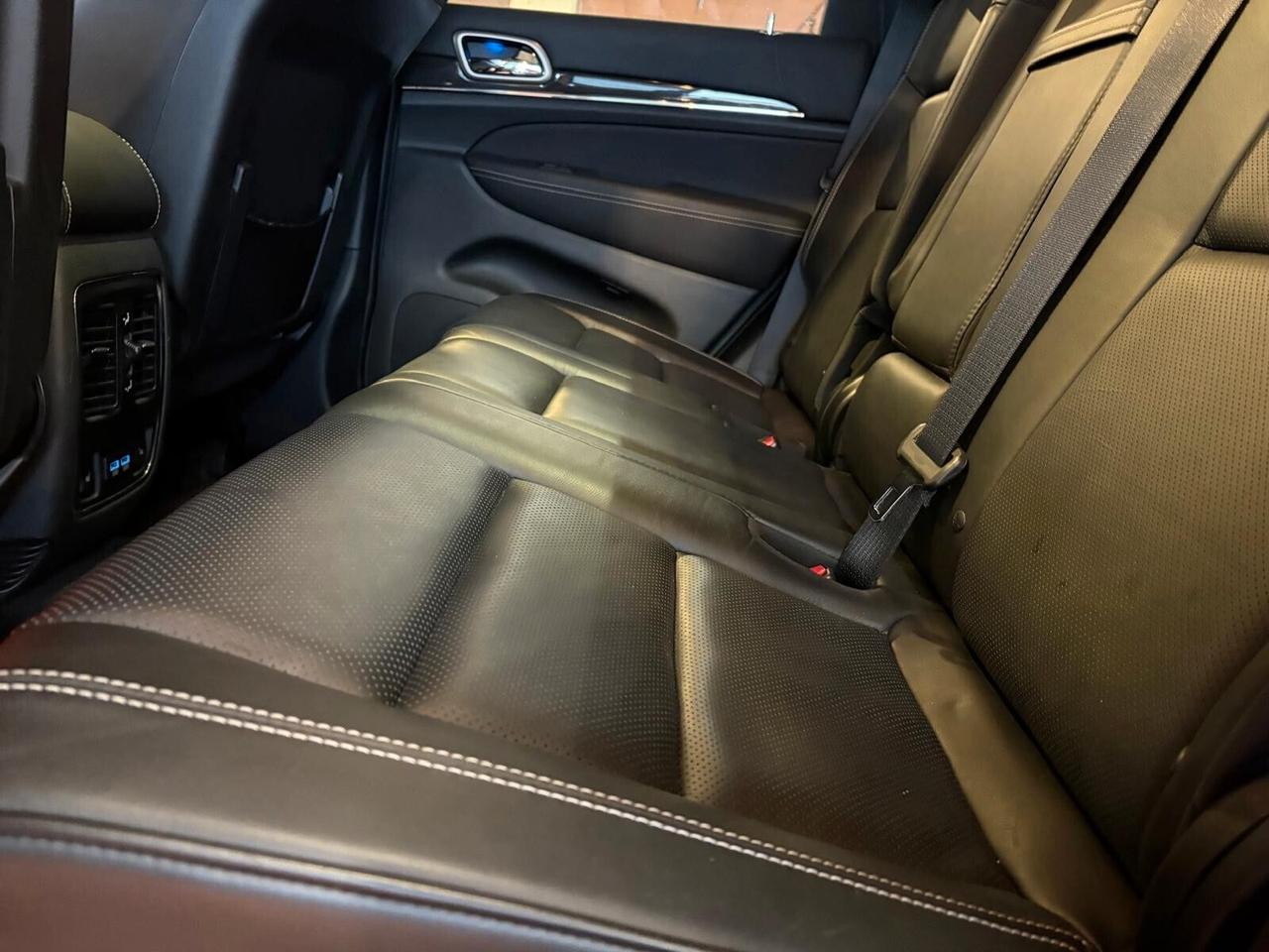 Jeep Grand Cherokee OVERLAND 3.0 V6 CRD Multijet II UNICO PR.