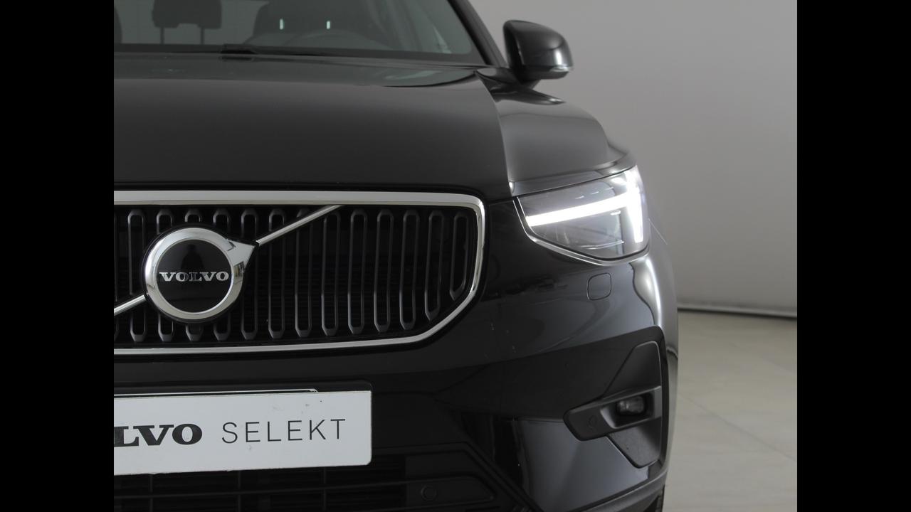 VOLVO XC40 2023 - XC40 2.0 b3 Core auto