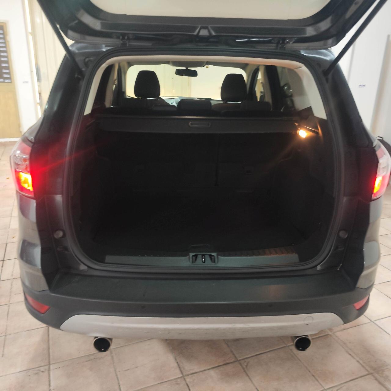 Ford Kuga 1.5 TDCI 120 CV S&S 2WD Plus automatico (12 mesi di garanzia)