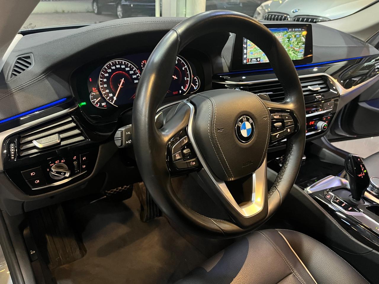 Bmw 520 BMW 520 G31 2017 Touring 520d Touring Luxury