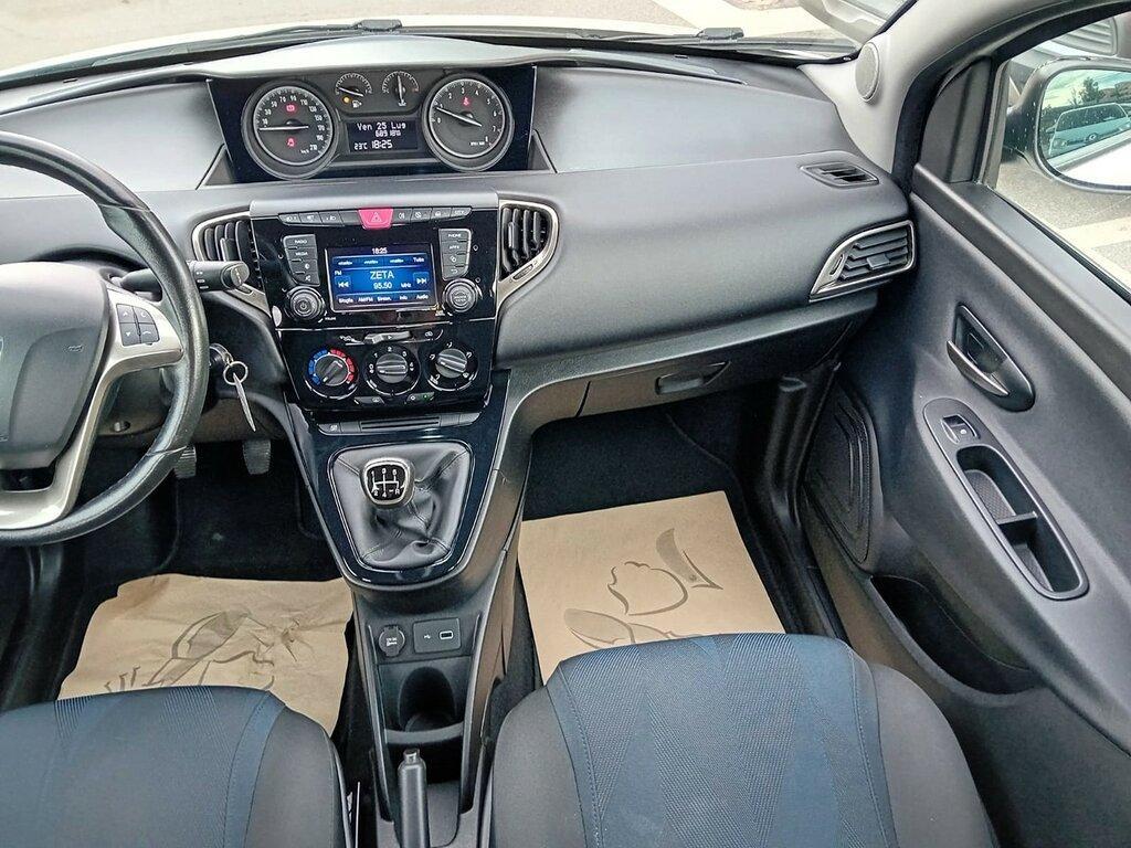 Lancia Ypsilon 5 Porte 1.2 Gold