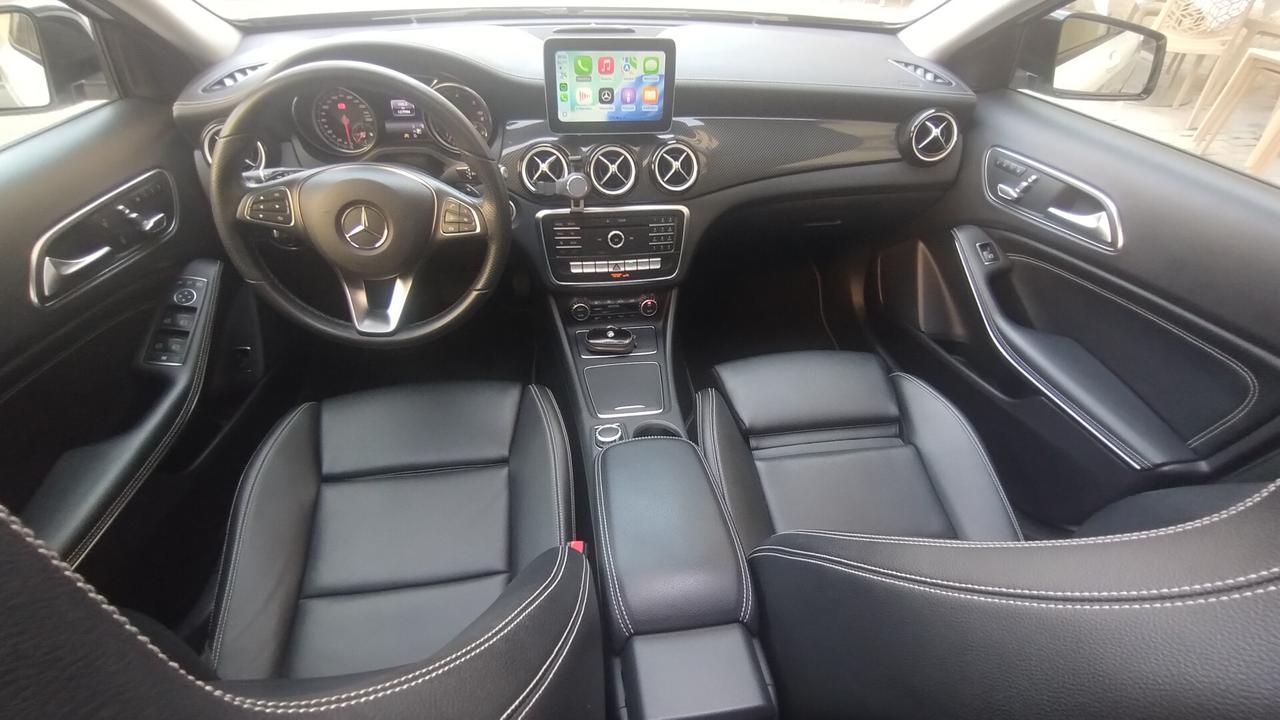 Mercedes-benz GLA 200 d Automatic Night Editin AMG Line