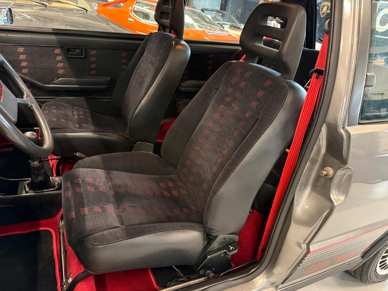 Fiat Uno turbo i.e. 3 porte asi