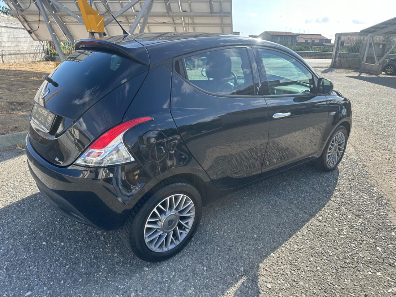 Lancia Ypsilon 1.3 MJT 16V 95 CV 5 porte S&S Gold