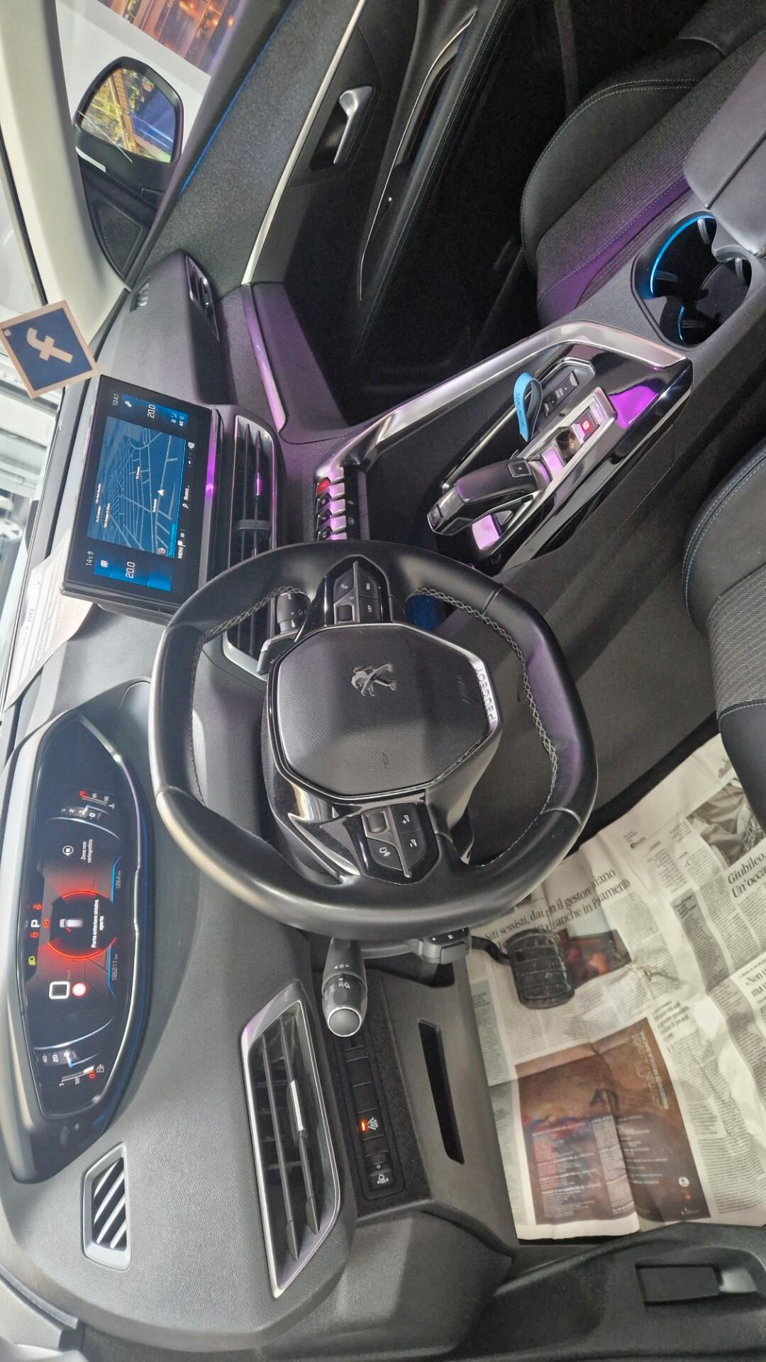 Peugeot 3008 BlueHDi 130 S&S EAT8 Active Pack