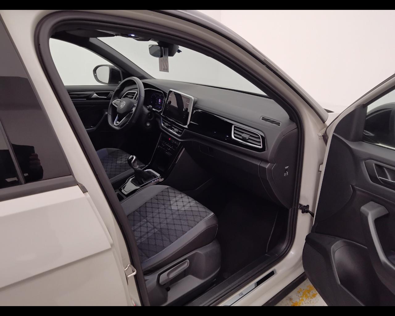 VOLKSWAGEN T-Roc 2022 - T-Roc 1.0 tsi R-Line 110cv