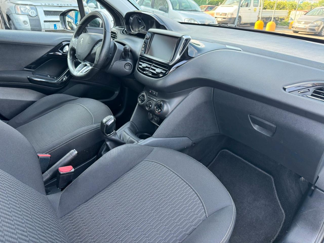 Peugeot 208 PureTech 82 5 porte Allure