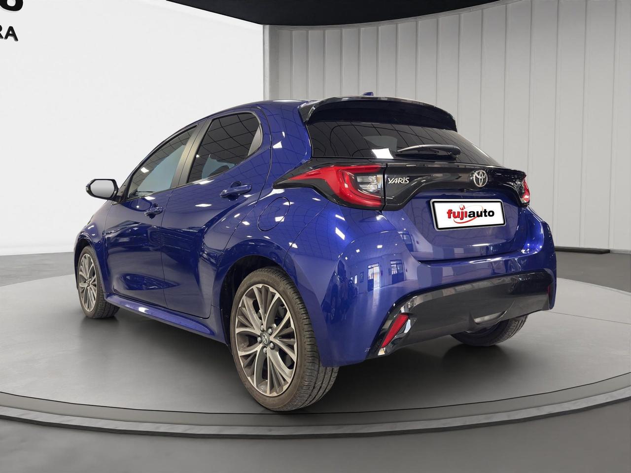 Toyota Yaris 1.5h Lounge