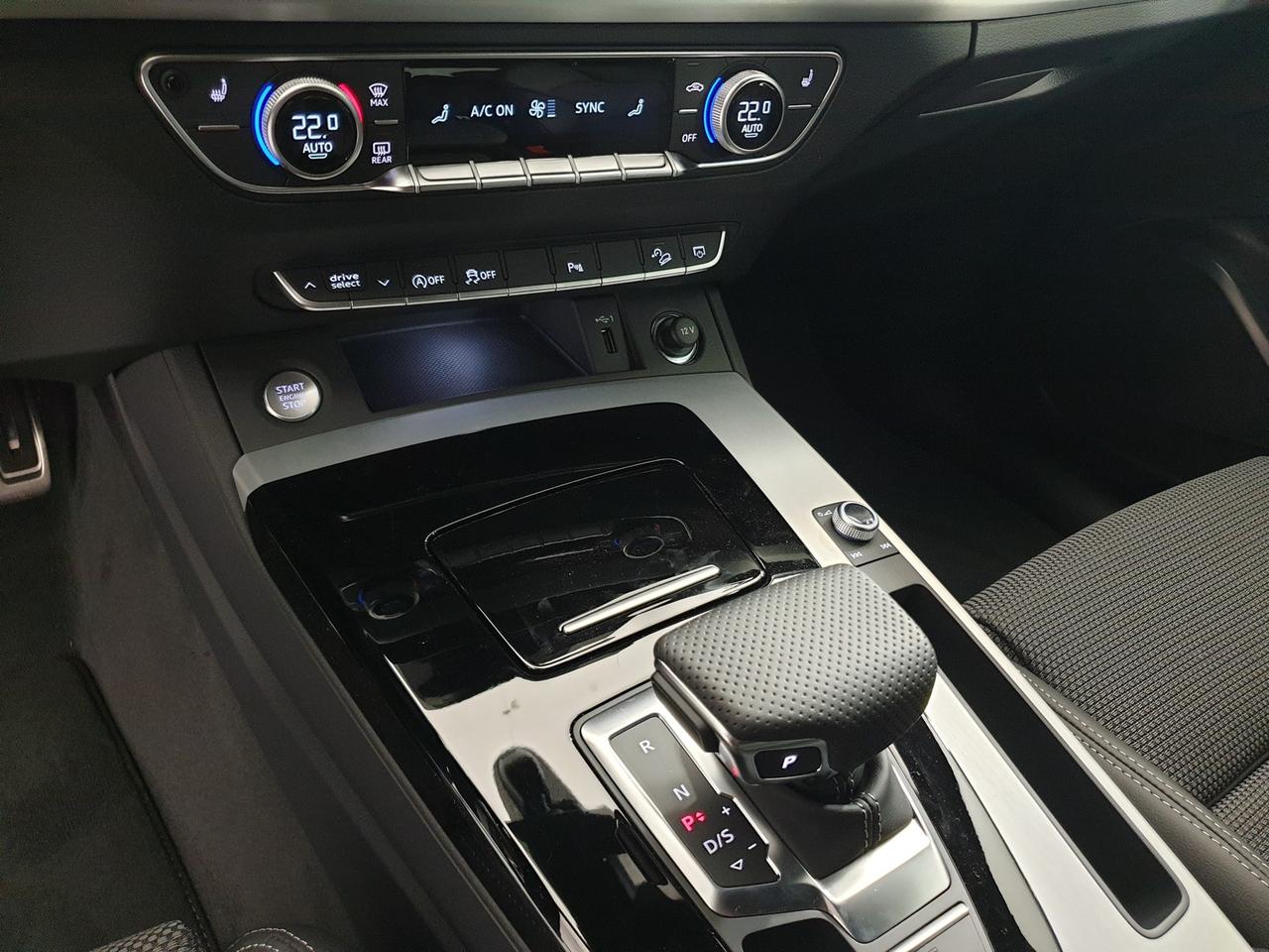 Audi Q5 sportback 40 2.0 tdi mhev 12v s line plus quattro s tronic