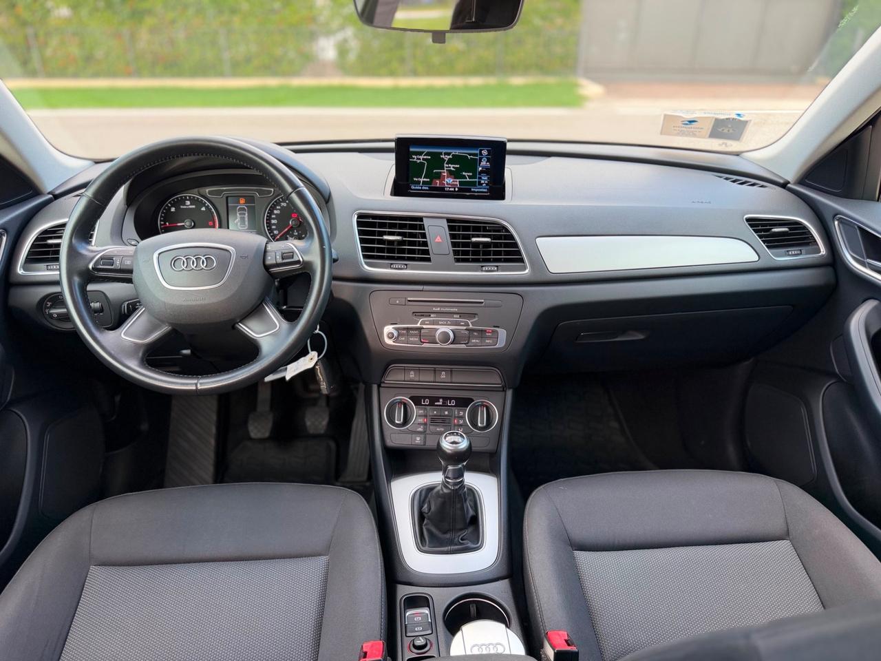 Audi Q3 2.0 TDI 120 CV Business