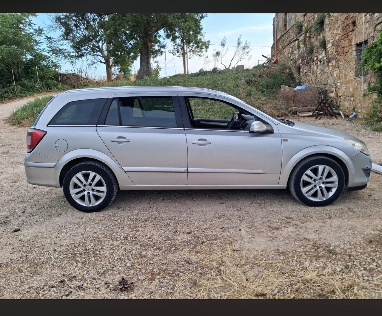 Opel Astra 1.7 CDTI 101CV Station Wagon Club