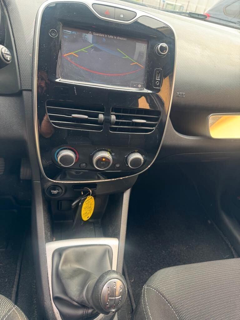 RENAULT CLIO 1.0 BENZINA 50.000 KM 2016 NEOPATENTATI