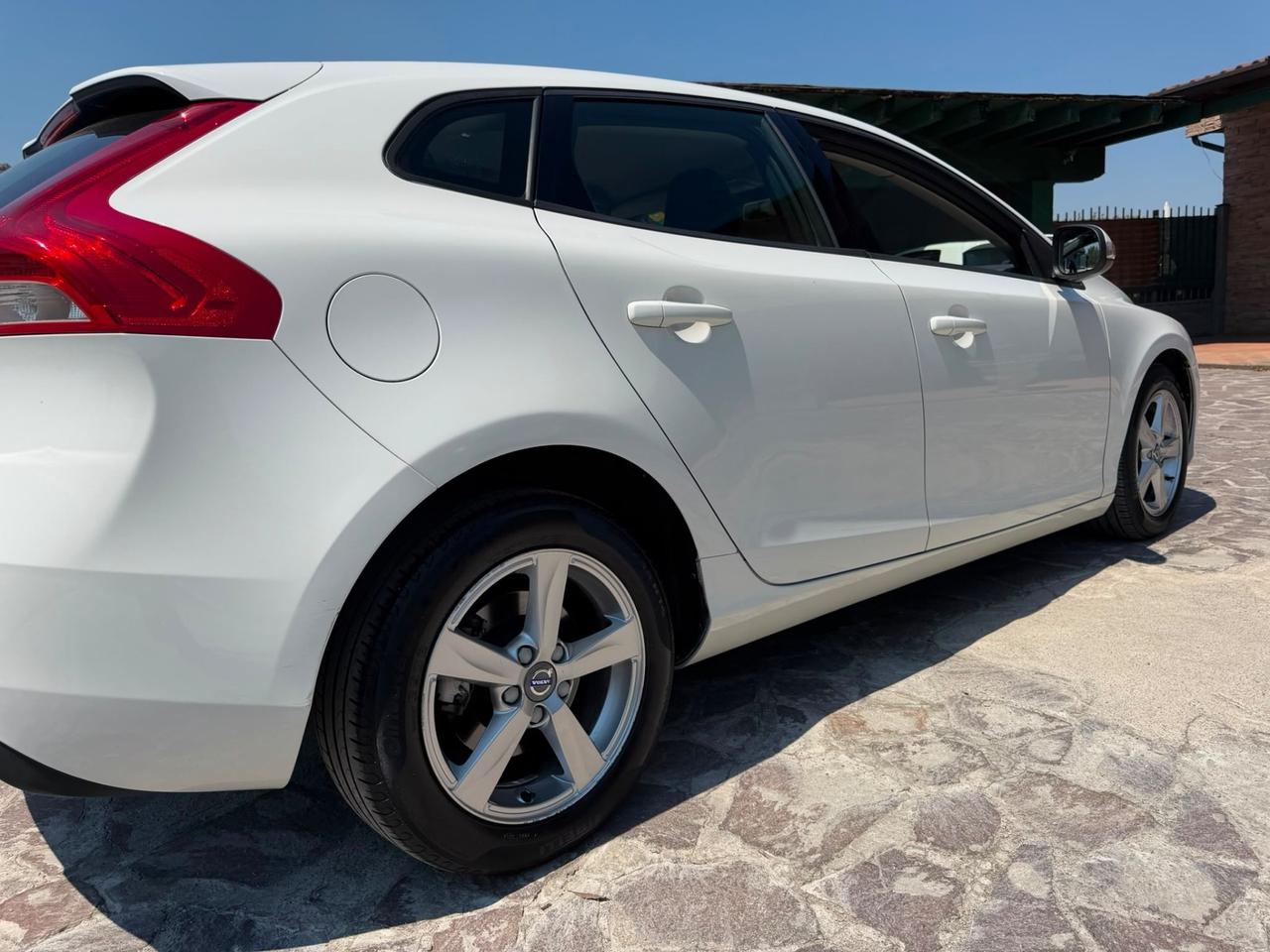 Volvo V40 D2 1.6 Summum neopatentati