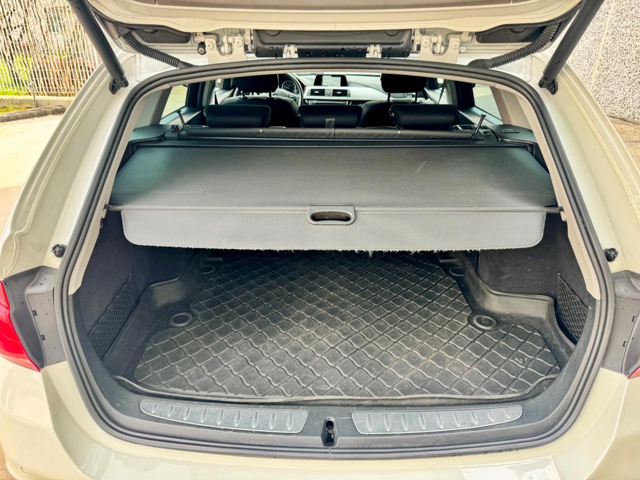 Bmw 320 320d xDrive Touring Business Advantage