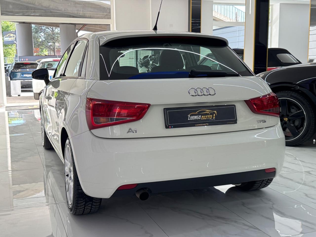 Audi A1 1.2 TFSI Admired Full Optional