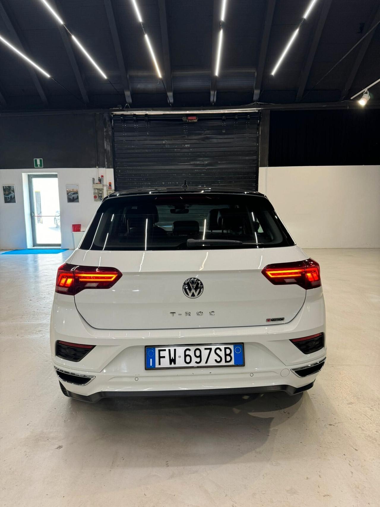 VOLKSWAGEN T-ROC RLINE