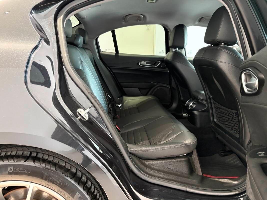 Alfa Romeo Giulia 2.2 t Super 180cv