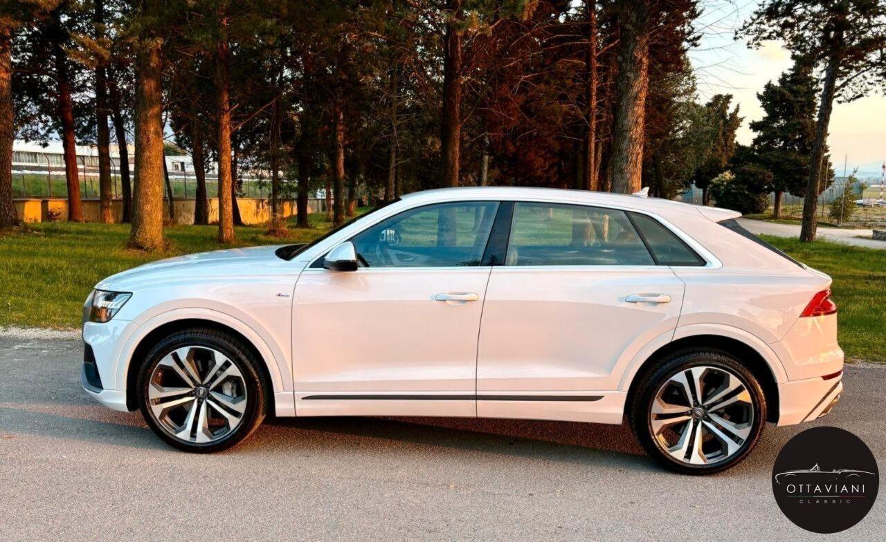 Audi Q8 S-line unipro full book service Audi