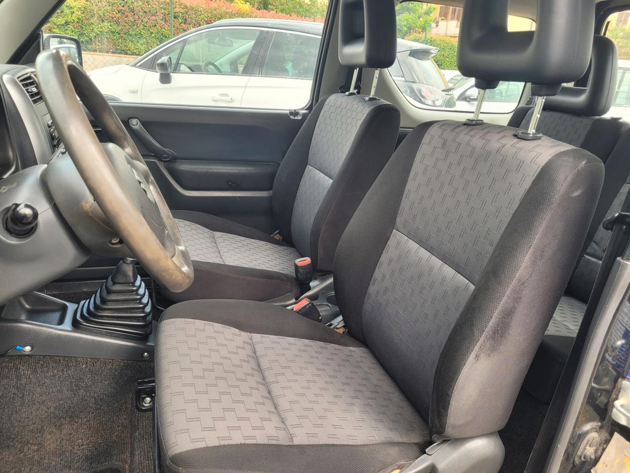 Suzuki Jimny 1.5 DDiS - CON GANCIO CARRELLO APPENDICE