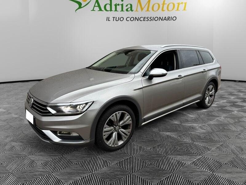 Volkswagen Passat Variant 2.0 TDI 190 CV 4MOTION DSG Executive BMT