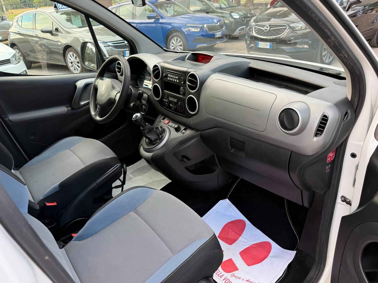 "5 POSTI" Peugeot Partner Tepee BlueHdi