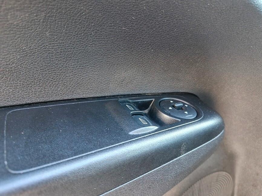 Ford Tourneo Courier 1.0 EcoBoost 100 CV Plus