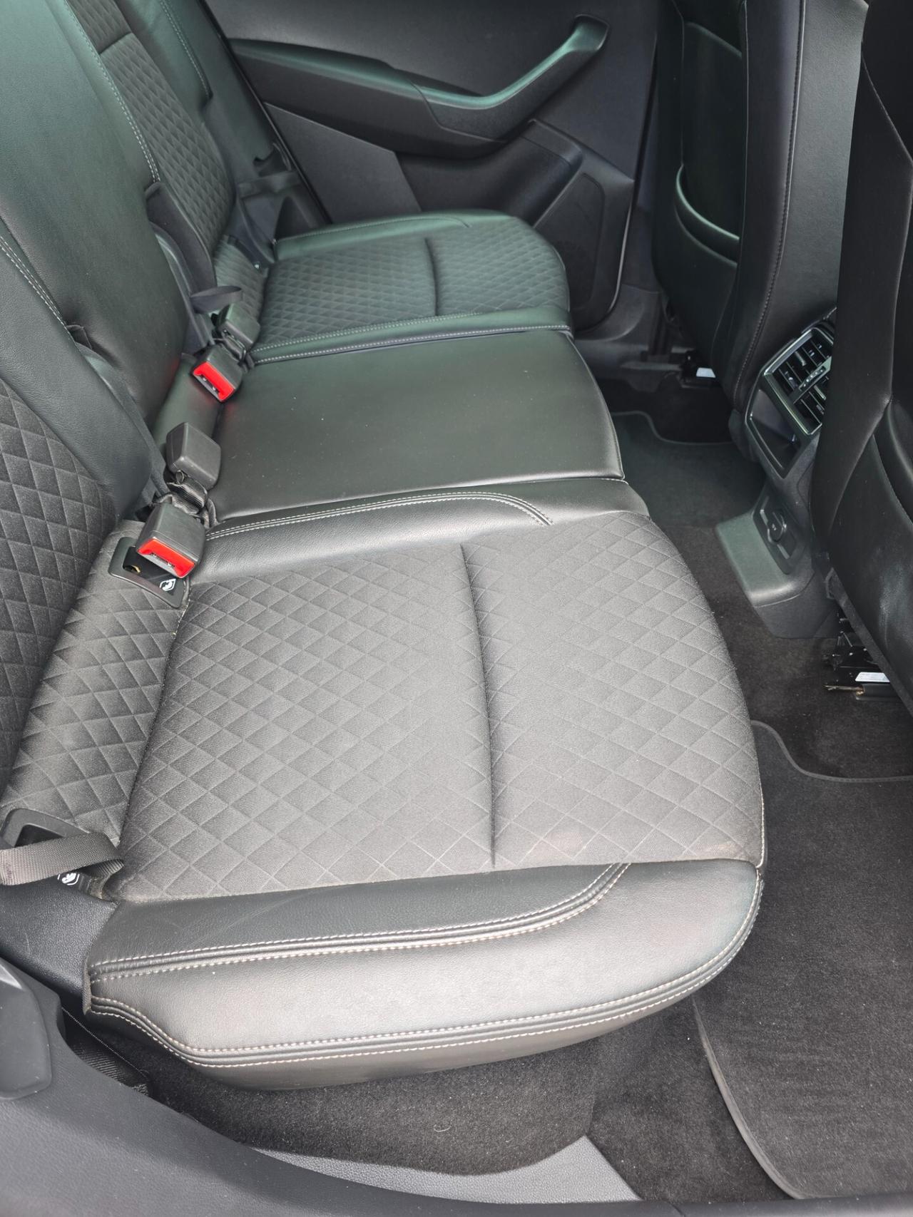 Skoda Karoq 1.6 TDI SCR DSG SportLine