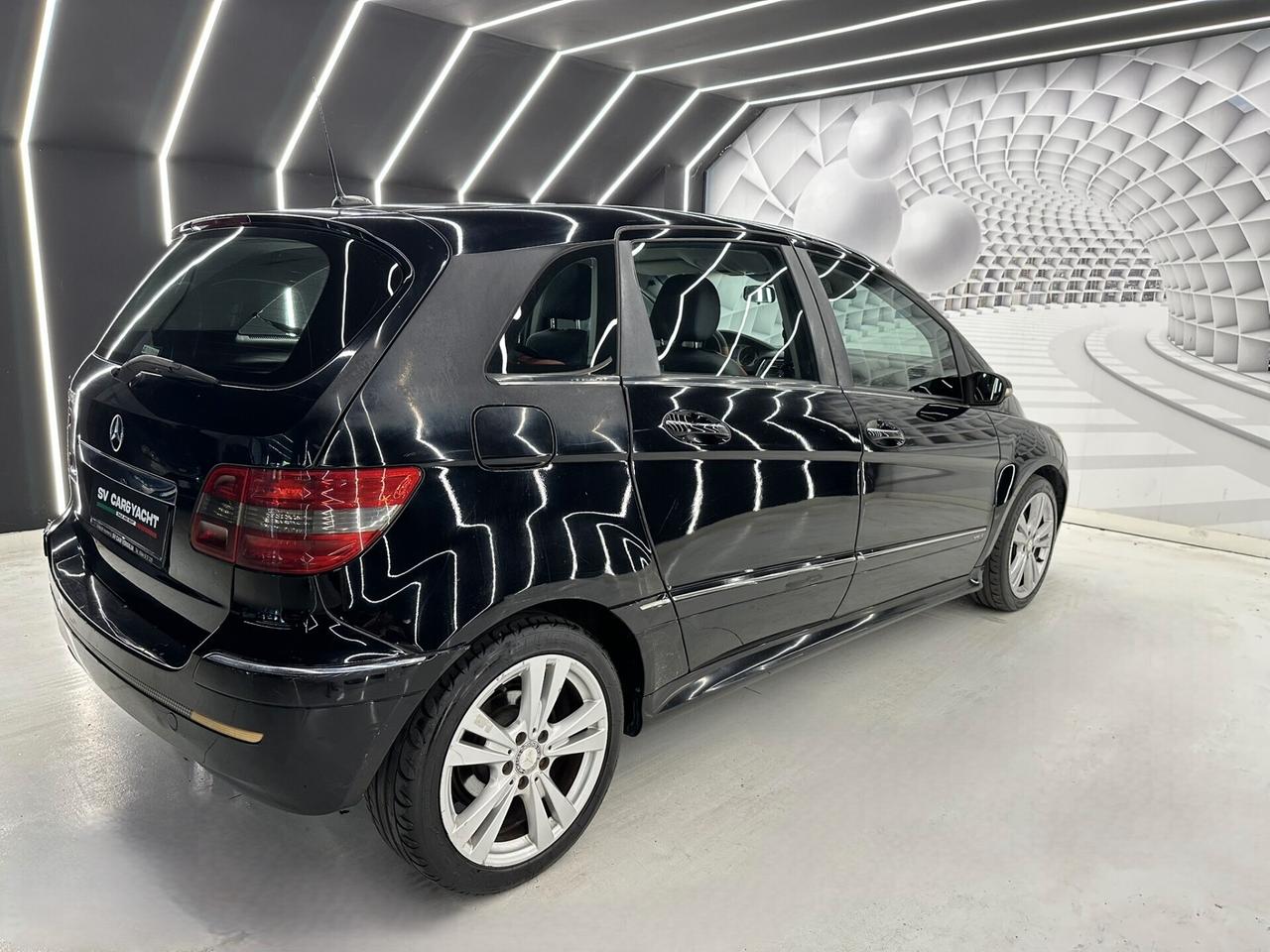Mercedes-benz B 200 CDI-KM CERTIFICATI