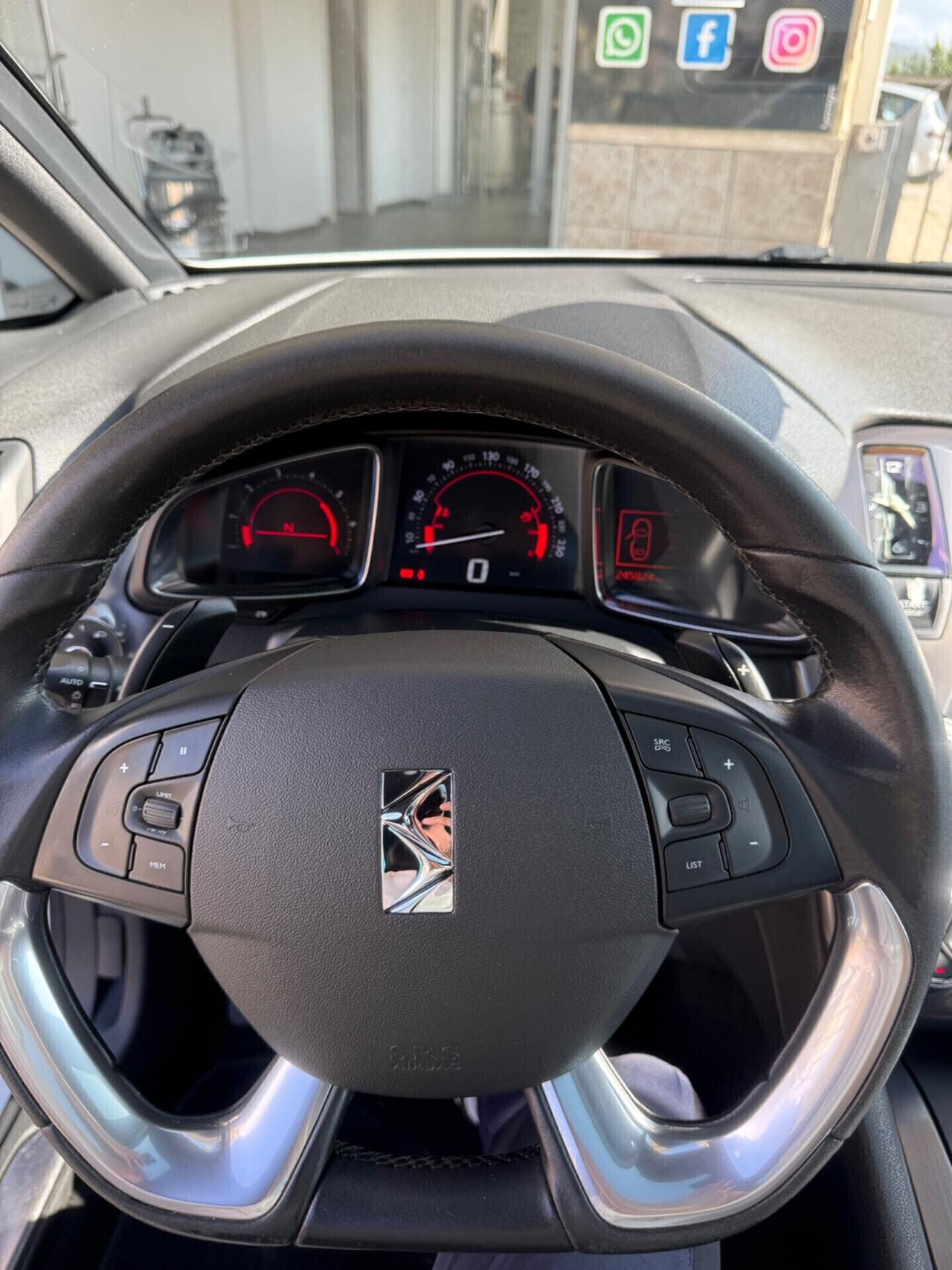 Ds DS5 5 1.6 e-HDi 110 full full optional