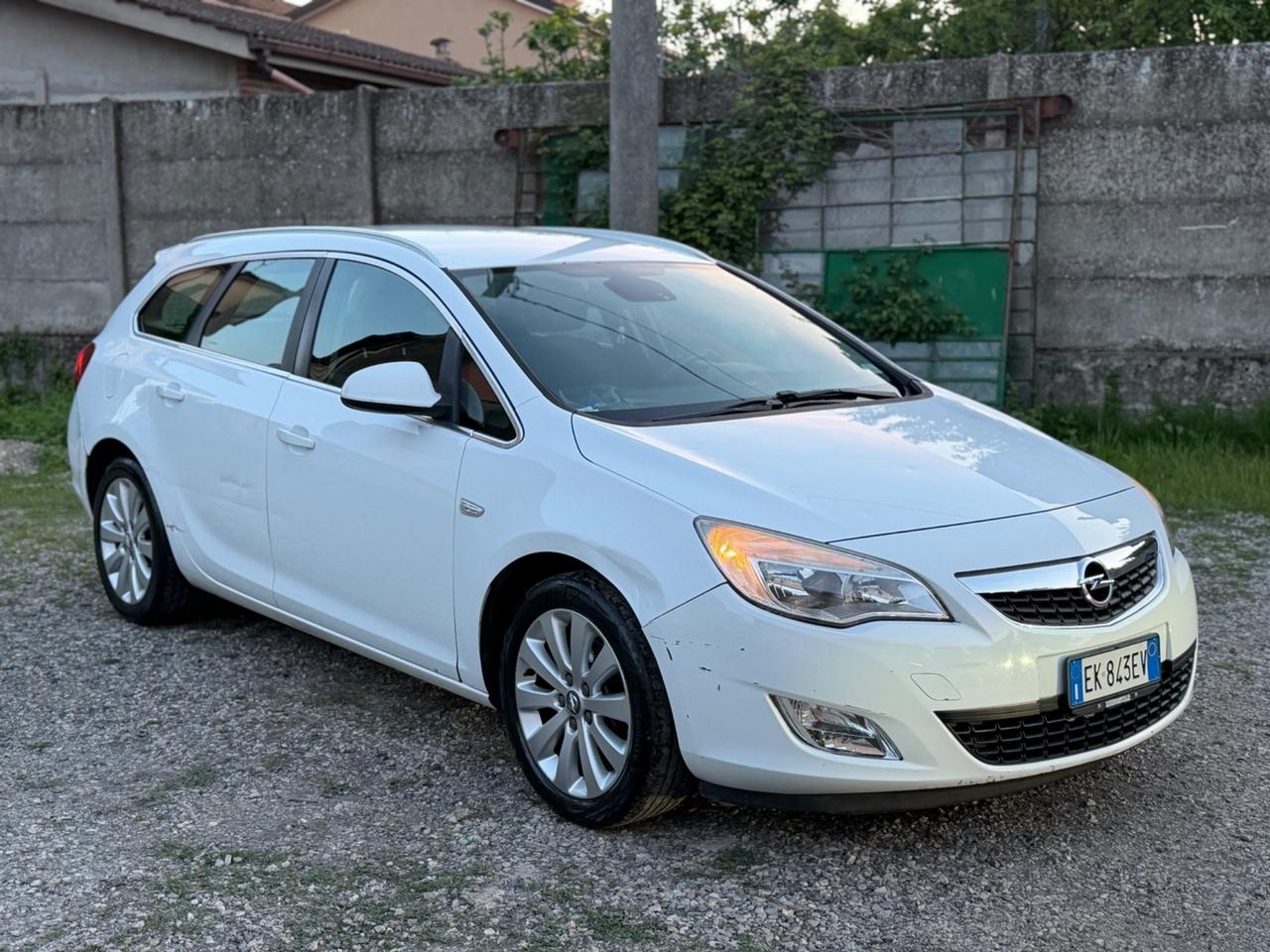 Opel Astra 1.7 CDTI 110CV Sports Tourer Cosmo