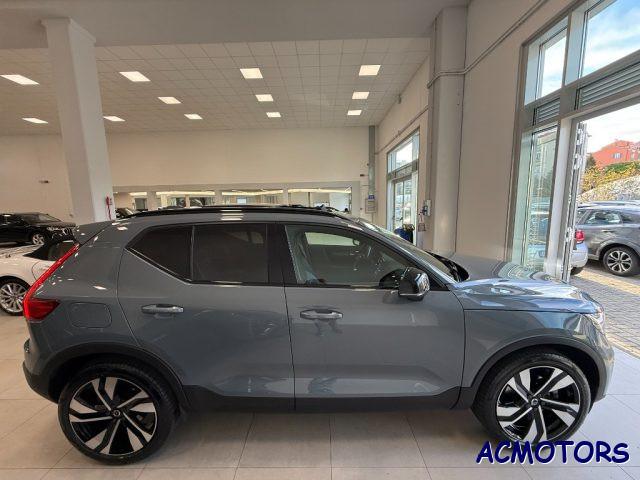 VOLVO XC40 B3 automatico Ultimate Dark