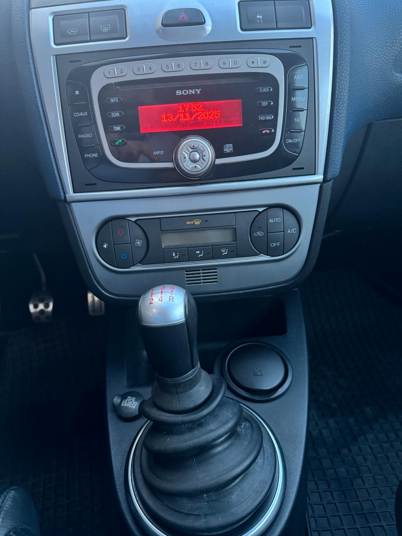 Ford Fiesta 2.0 16V 3p. ST