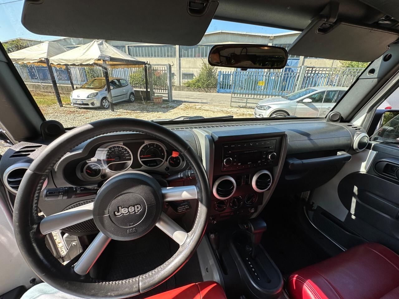 Jeep Wrangler 2.8 CRD DPF Sahara Auto