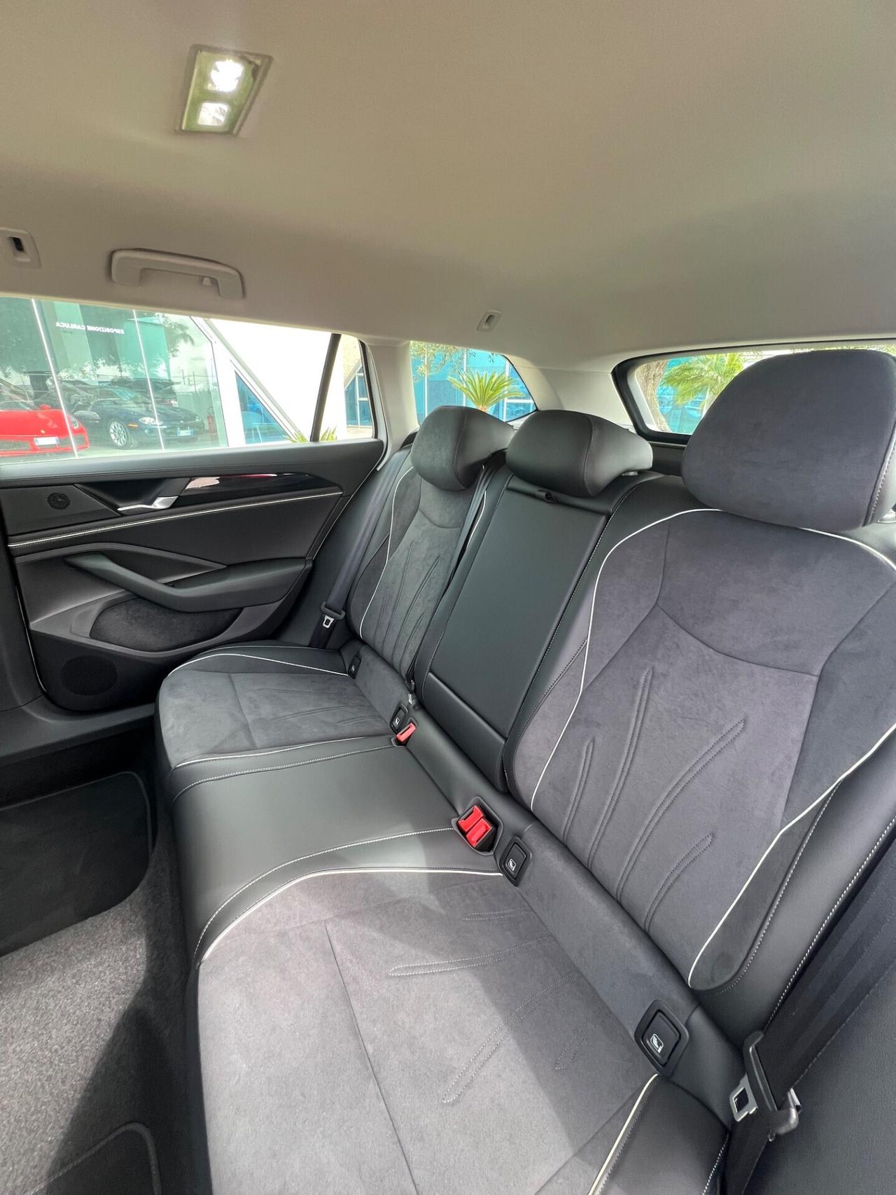 Volkswagen Passat 1.5 TSI eHybrid 204 CV DSG Business - SUPER OFFERTA T-STOCK
