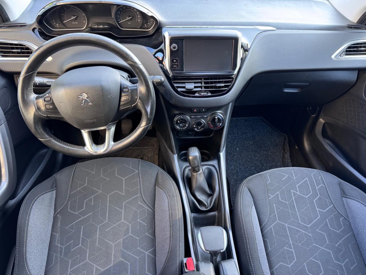 Peugeot 2008 BlueHDi 75 Active garanzia 12 mesi