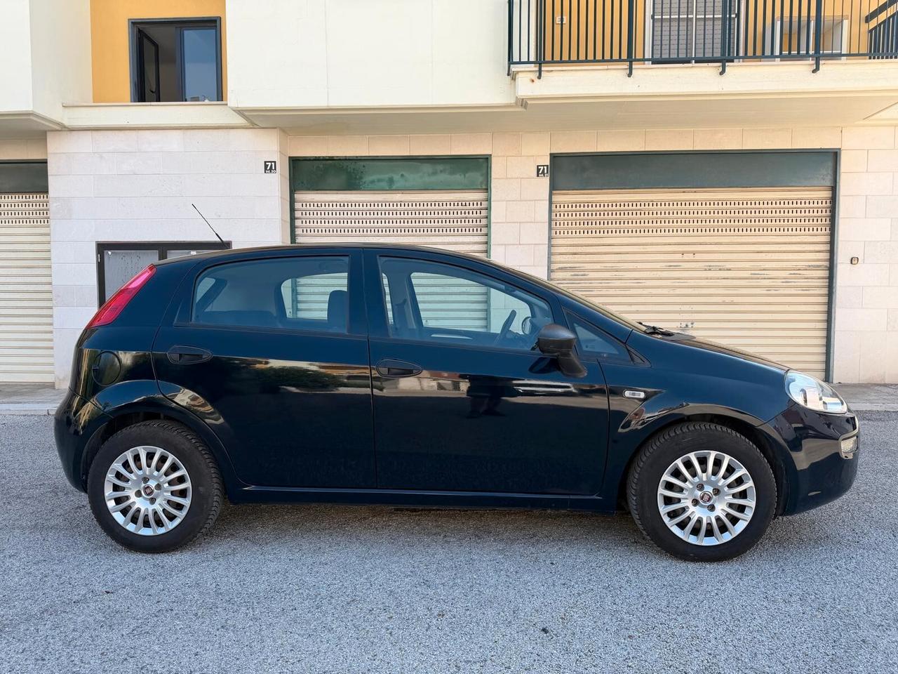 Fiat Punto 1.3 MJT II S&S 95 CV 5 porte Street